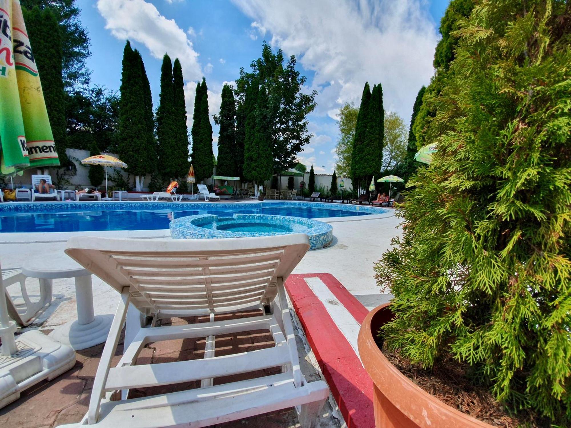 Hotel Club 2008 *