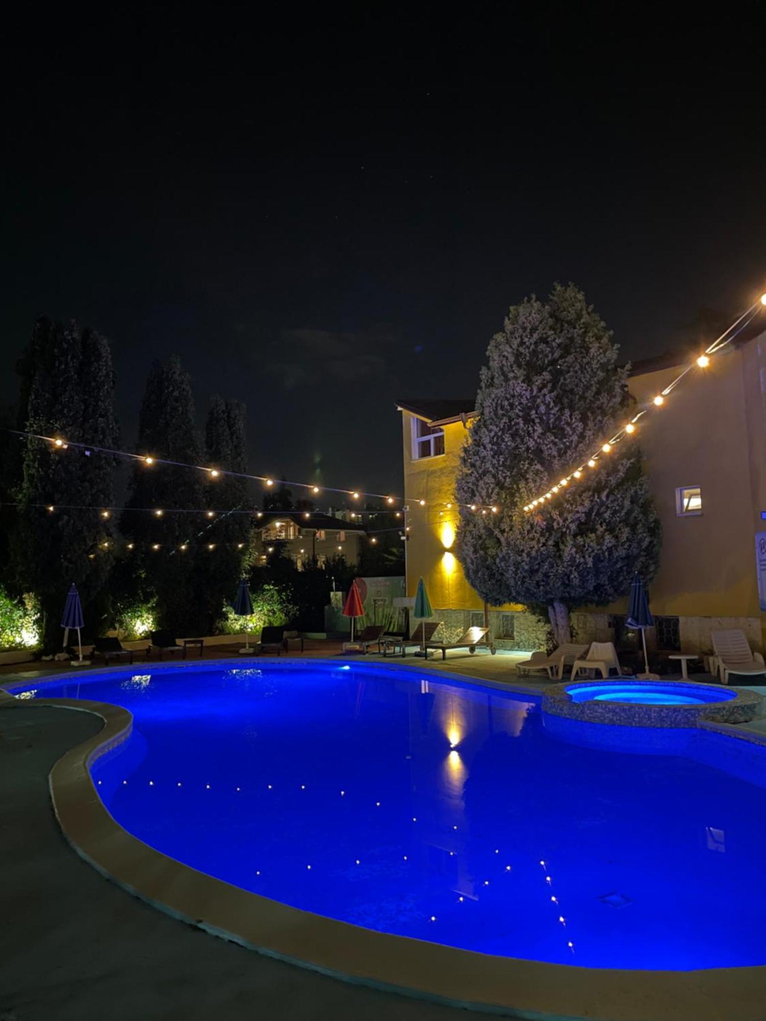Hotel Club 2008 *